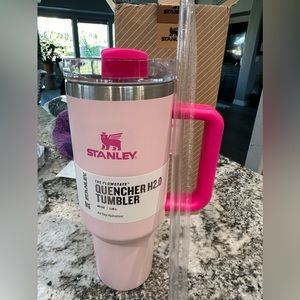 Stanley 40oz Stainless Steel Tumbler Flamingo Pink NWT